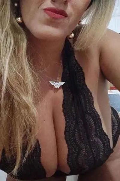 Sara Sønder Omme